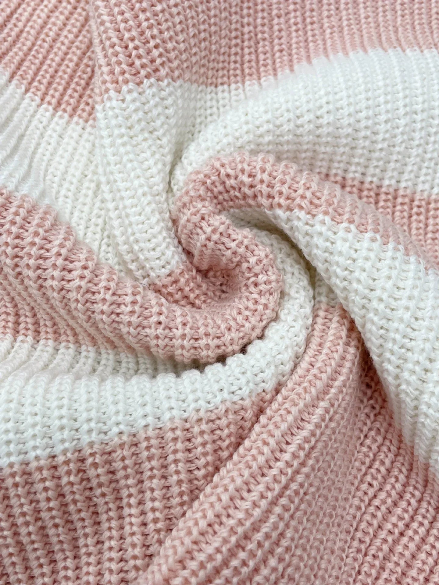 Striped V-Neck Cropped Knit Sweater - View 6 | WEUXS