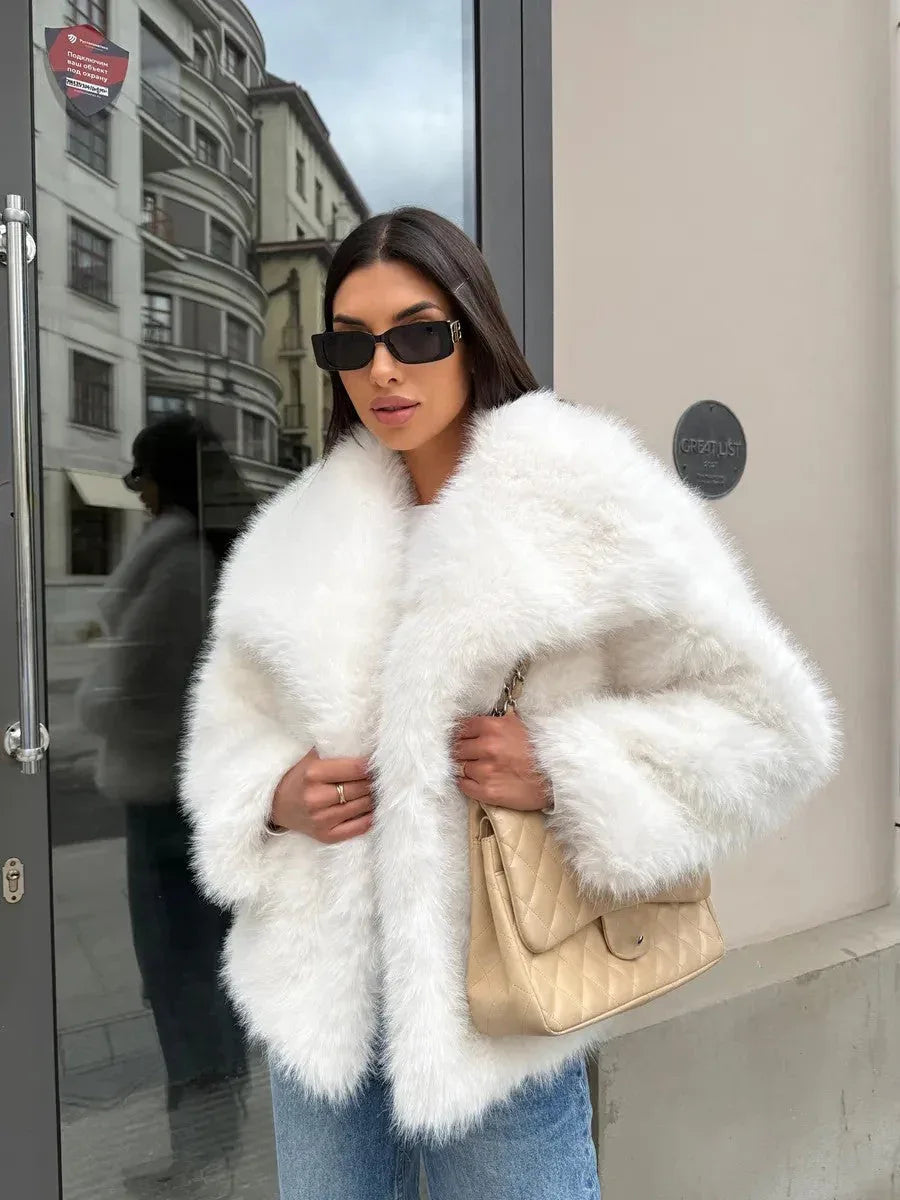 Oversized lapel faux fur jacket - View 6 | WEUXS