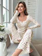 Ribbed floral pajama set with henley neckline and wide-leg pants - View 26 | WEUXS