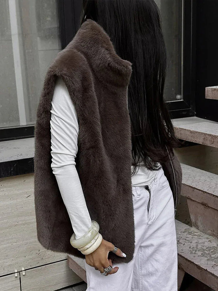 Faux Fur Gilet Vest - View 6 | WEUXS