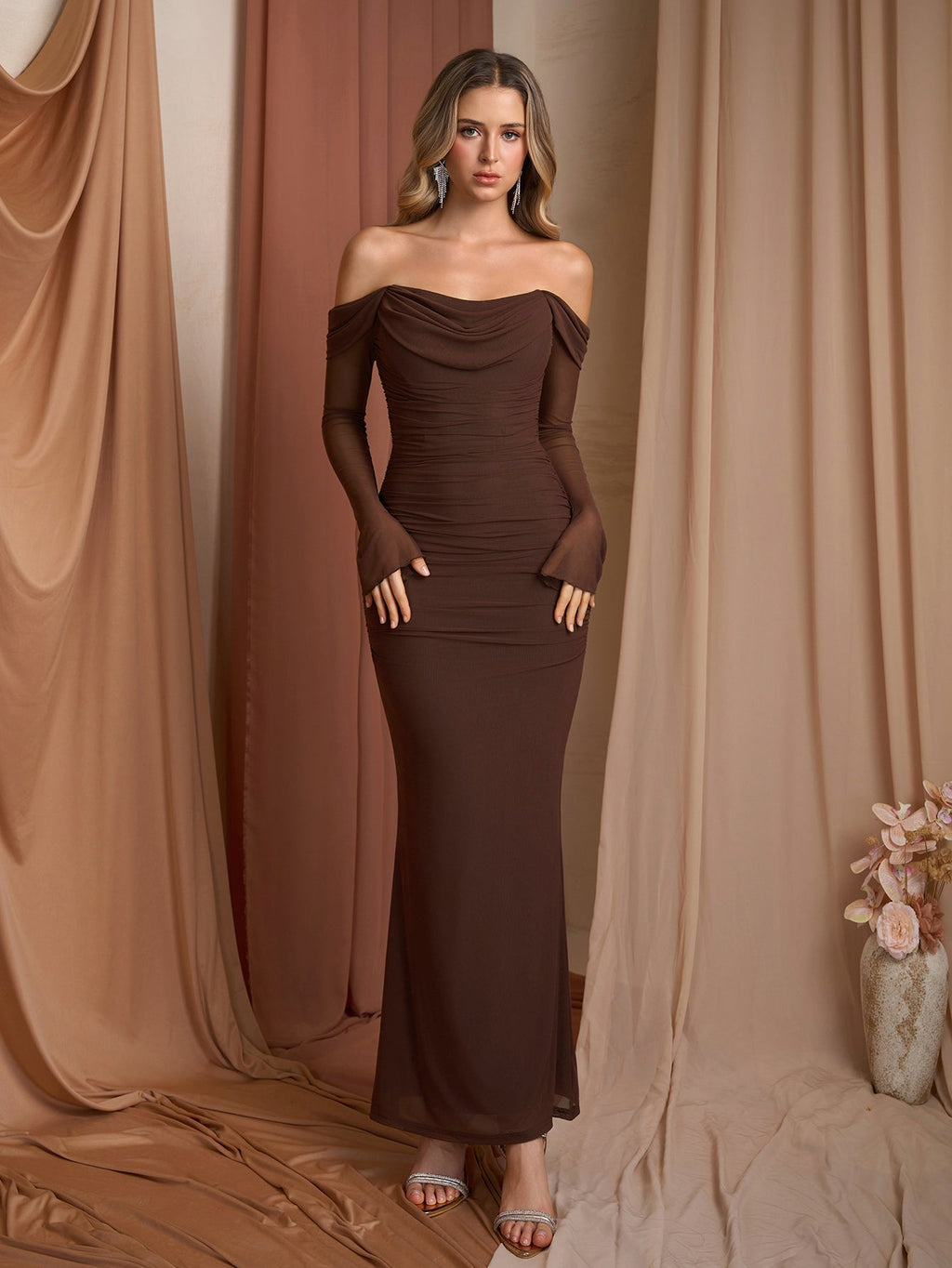 Off shoulder mesh maxi dress - View 7 | WEUXS