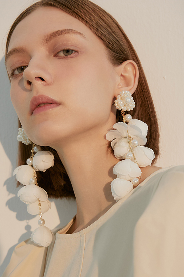 Flower Drop Earrings | Dress In Beauty