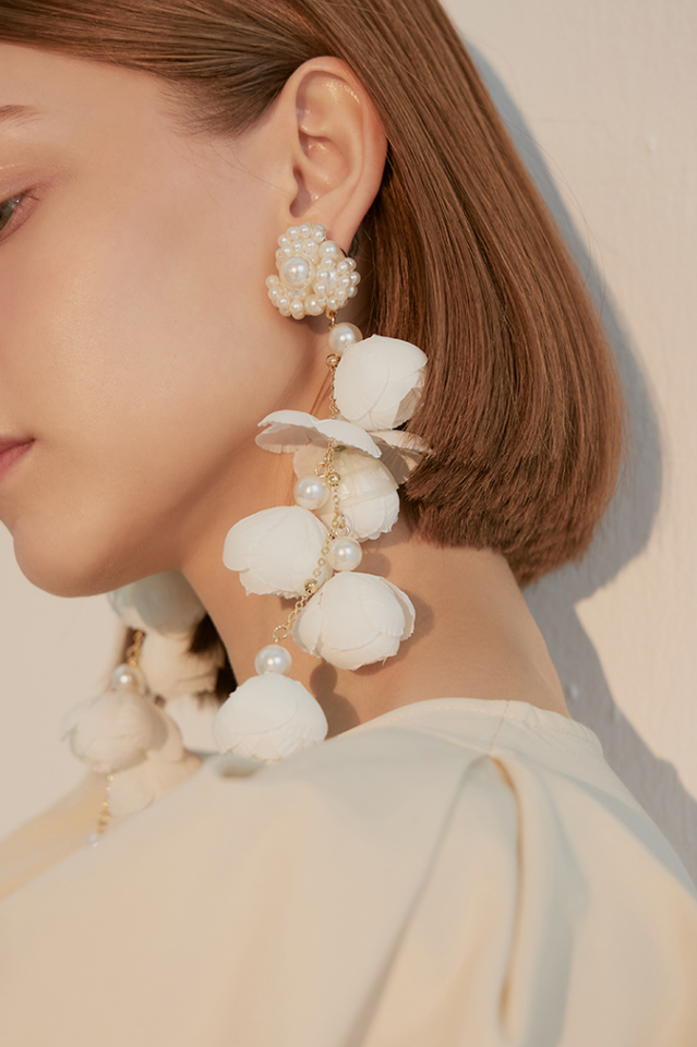 Flower Drop Earrings | Dress In Beauty