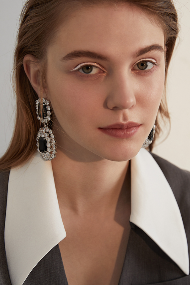 Dimond Dangle Earrings | Dress In Beauty