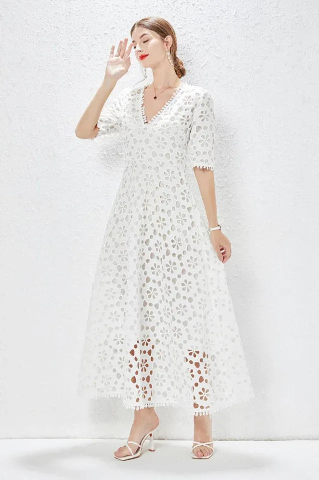 White Lace Maxi Dress with V-Neckline Secondary image