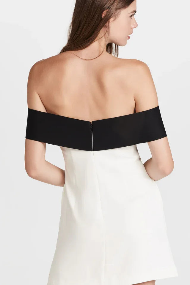 Off Shoulder Bow Dress in White - View 15 | WEUXS