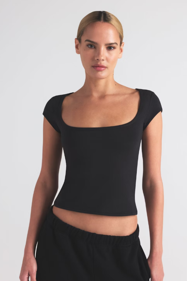 SKIMS Cotton Jersey Scoop Neck T-Shirt | Dress In Beauty