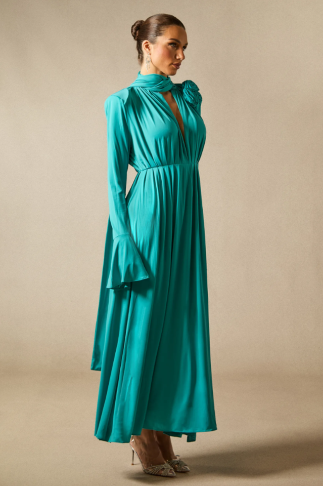 Yedda Flower Trimmed Pleated Maxi Dress | Dress In Beauty