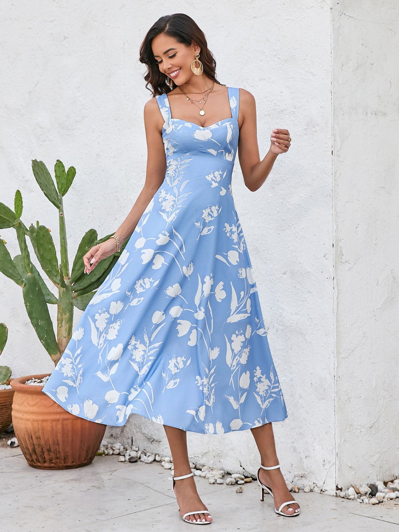 floral print ruched backless midi dress#color_blue