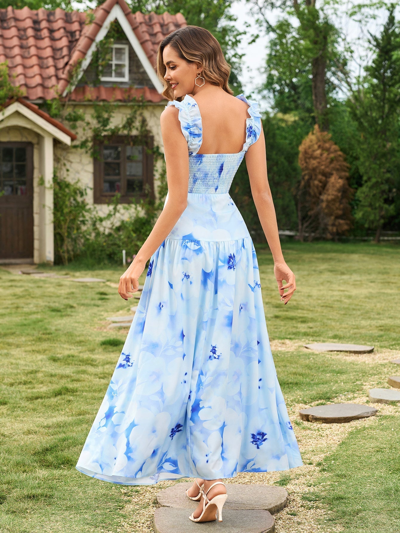 Ruffle Square Straps Neck Backless Floral Print Dress#color_bluefloral