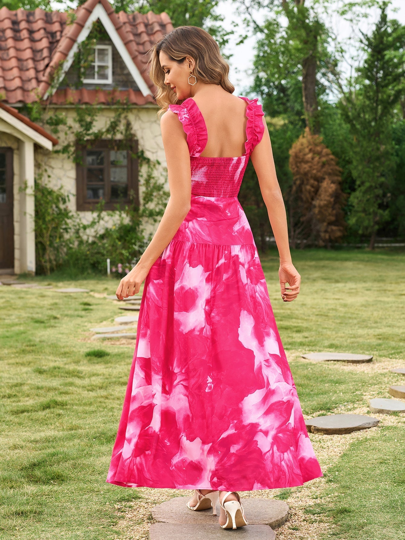 Floral print maxi dress with ruffle straps and square neckline - View 9 | WEUXS