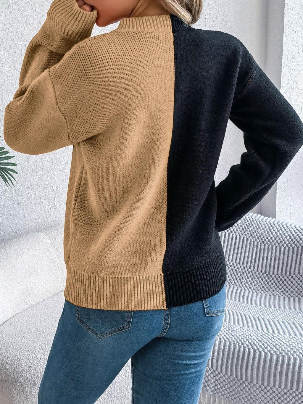 Spooky Chic Split Color Block Pumpkin Sweater - WEUXS