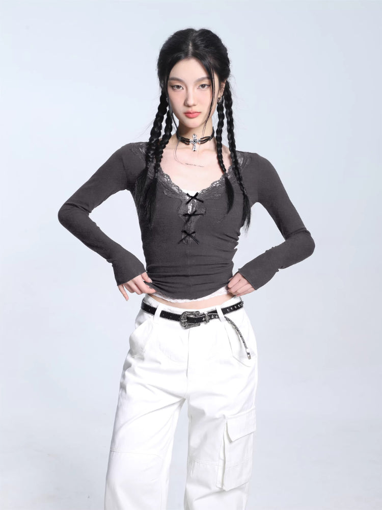 Ribbed knit V-neck crop top with lace trim and bow accent - View 9 | WEUXS