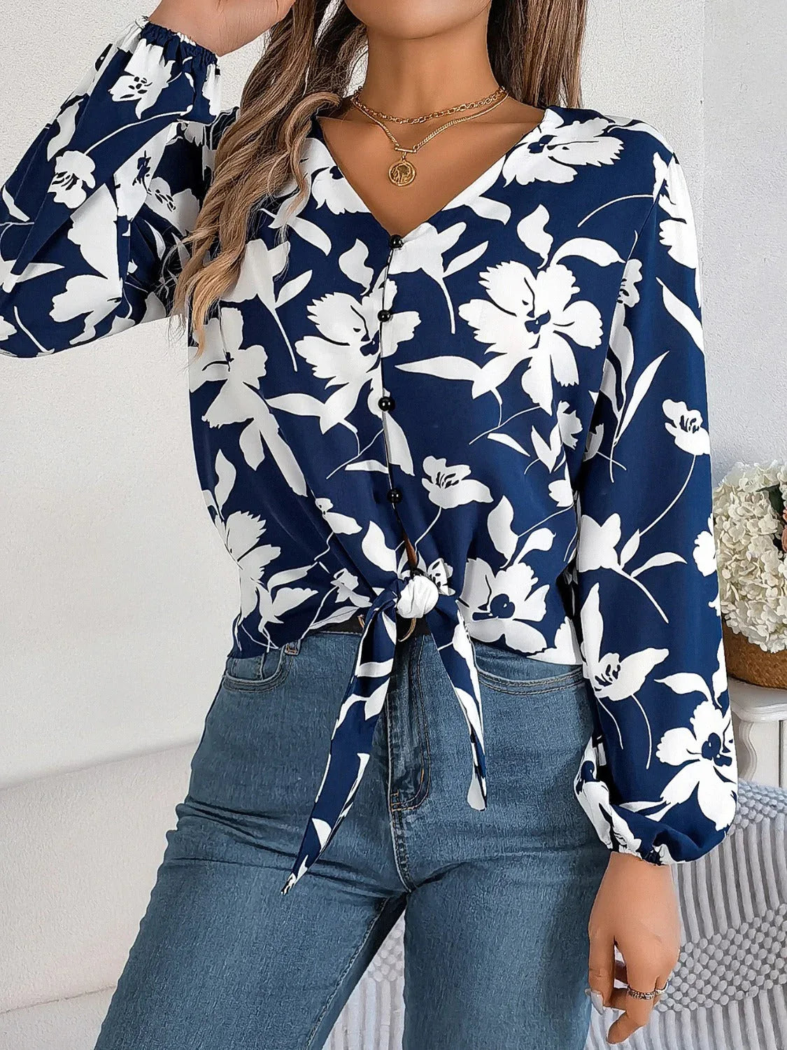 Monochrome floral tie front blouse - View 15 | WEUXS