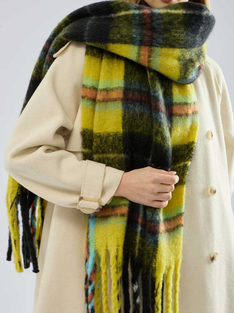 Oversized plaid scarf with fringe trim - View 6 | WEUXS