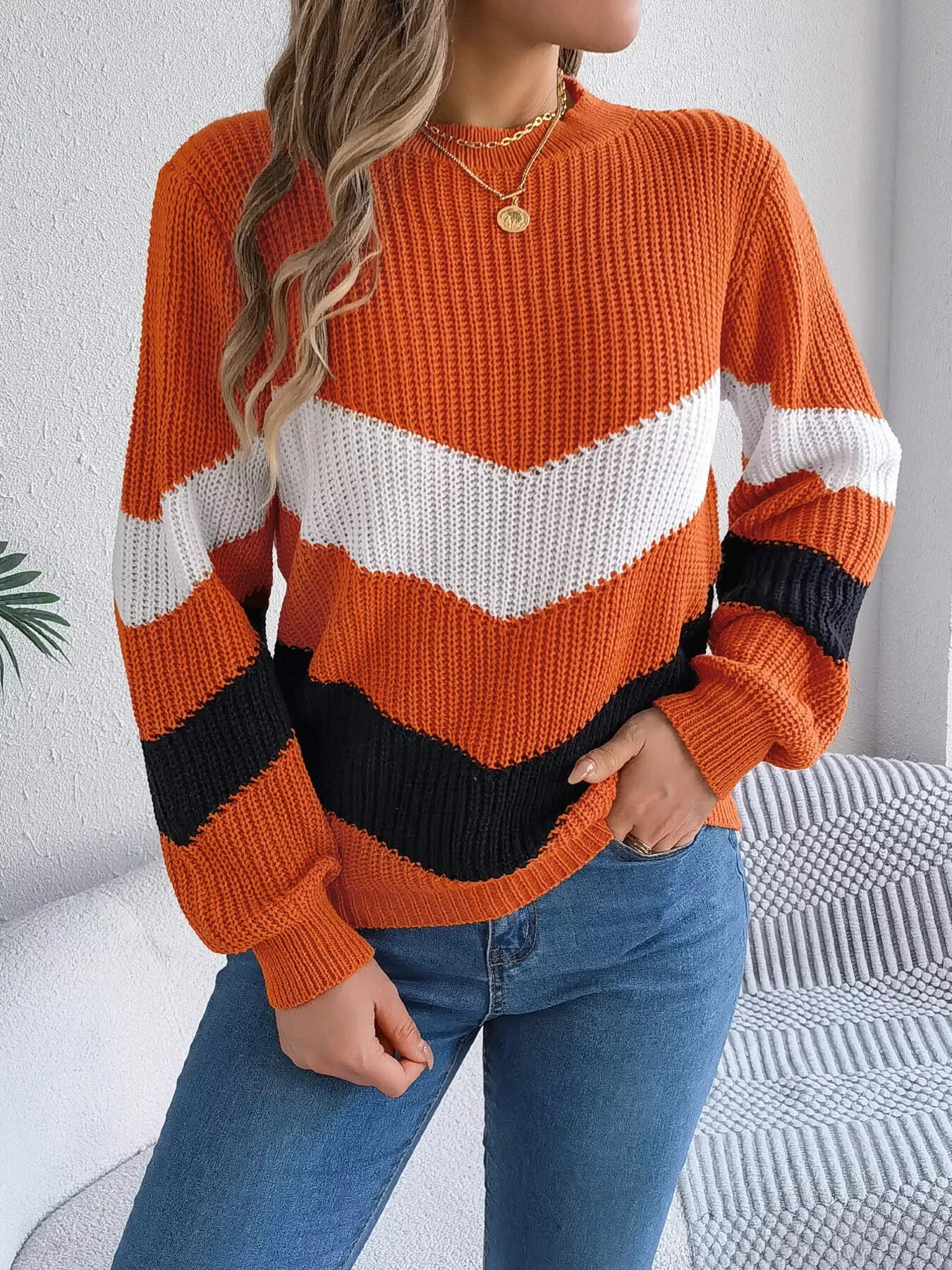 Women's Color Block Chevron Knit Sweater - WEUXS