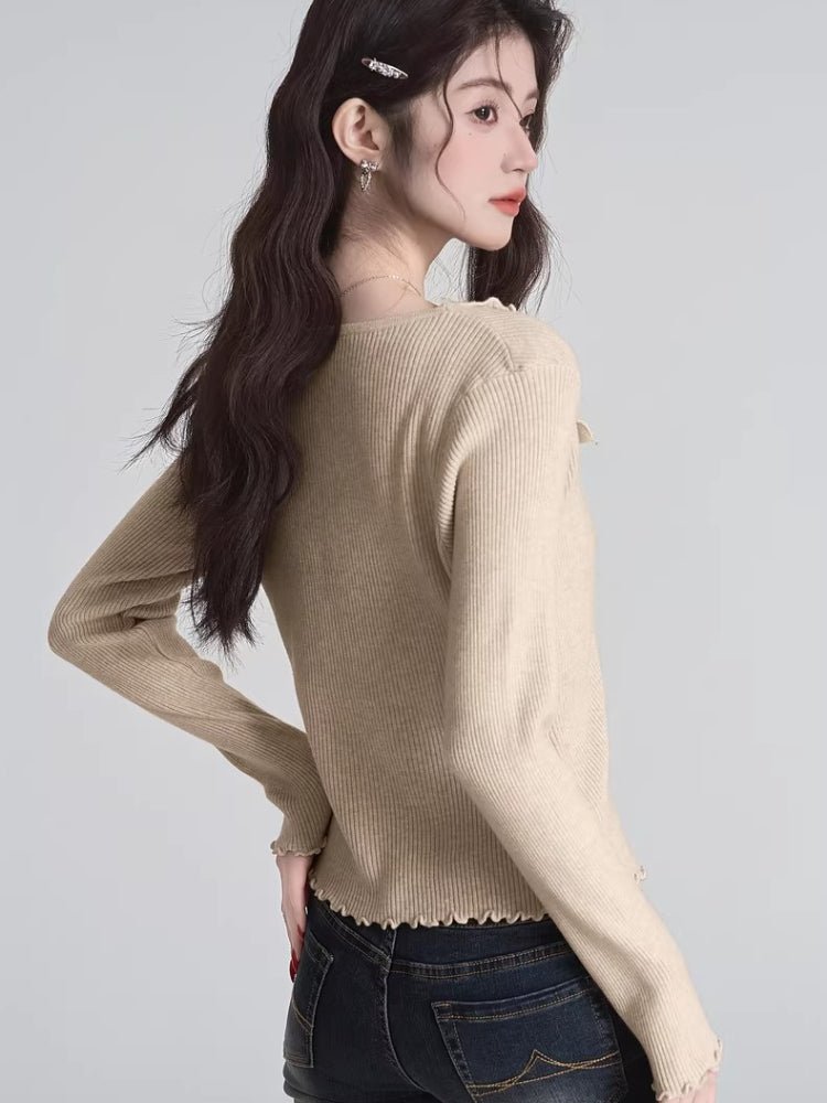 Ribbed knit cropped top with square neckline and bow detail - View 6 | WEUXS