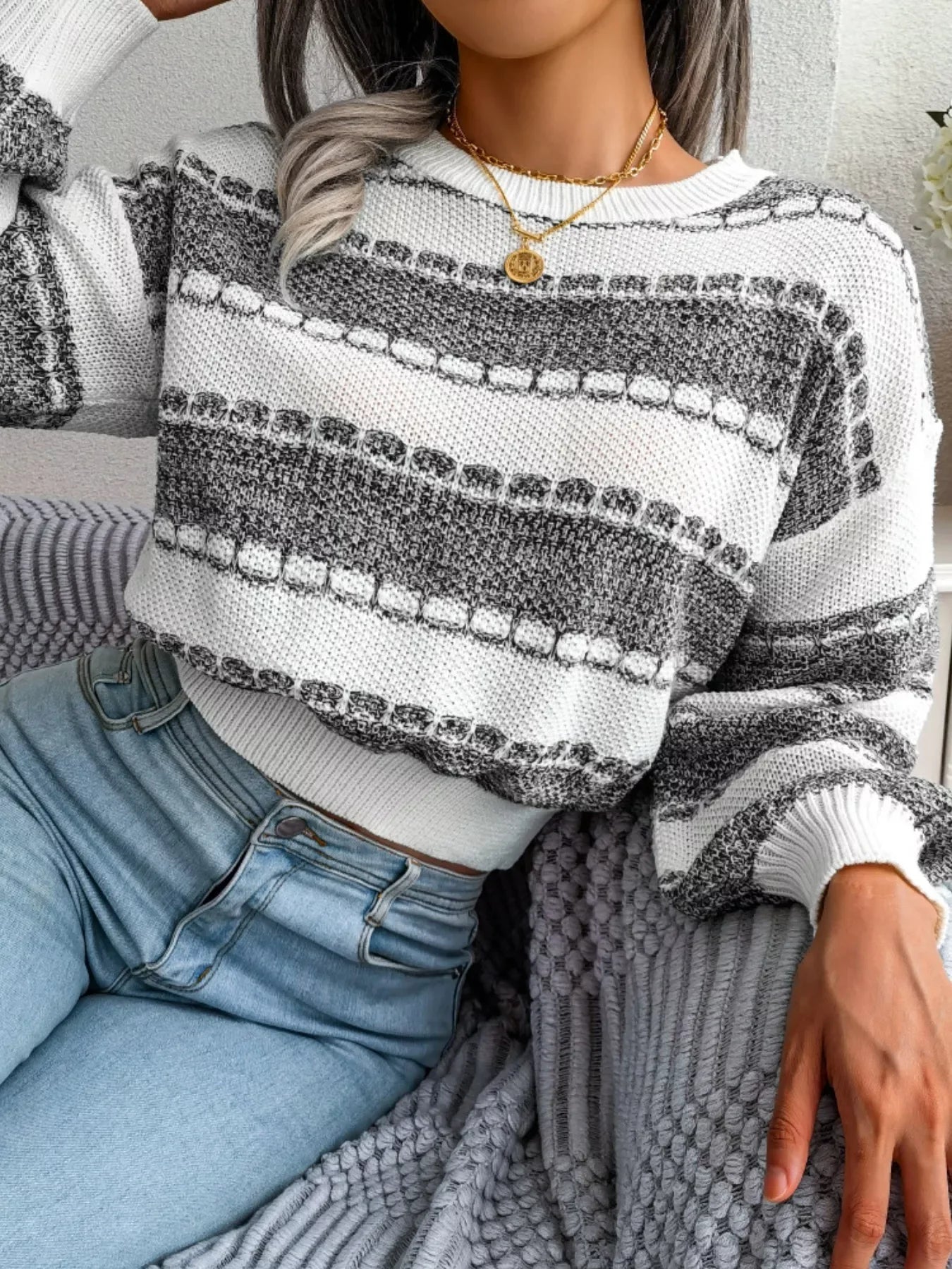 Textured Striped Knit Sweater - View 7 | WEUXS