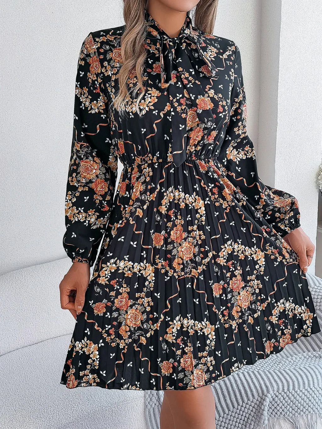 Vintage Pink Floral Pleated Dress - View 16 | WEUXS
