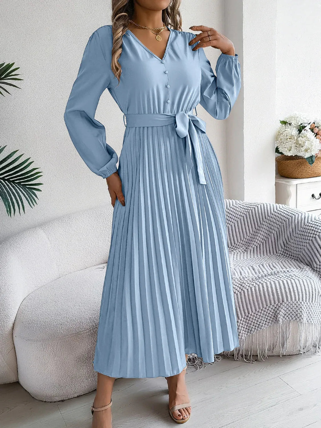 Vintage Khaki V-Neck Pleated Maxi Dress - View 9 | WEUXS