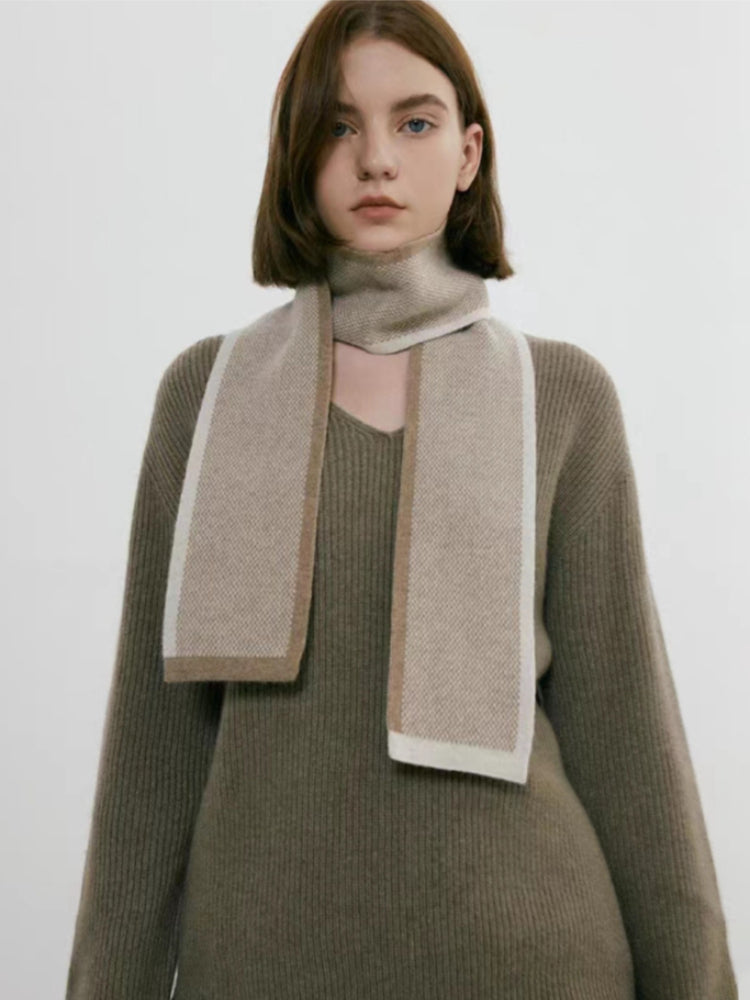 Minimalist Two-Tone Skinny Scarf