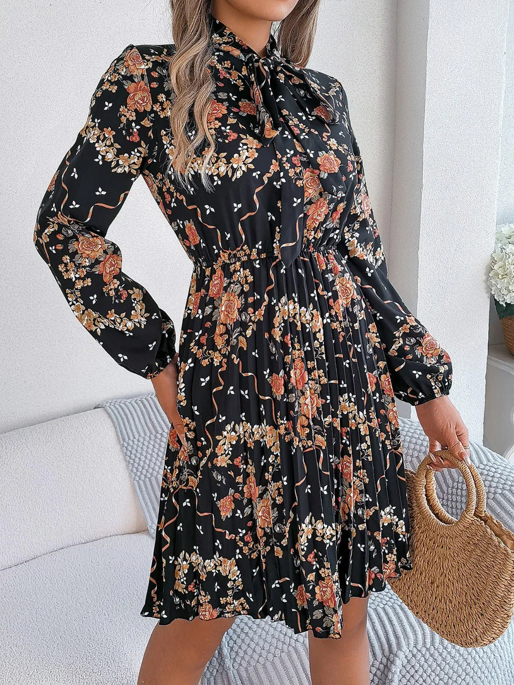 Vintage Pink Floral Pleated Dress - View 17 | WEUXS