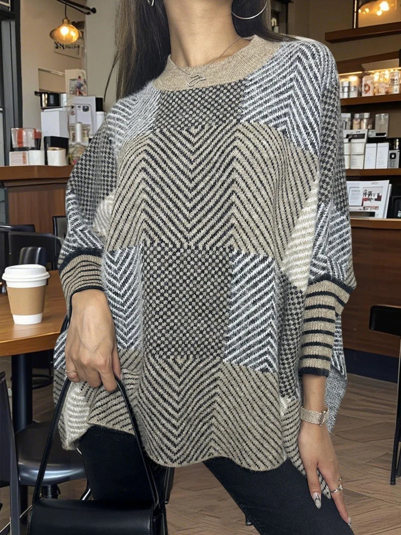 Geometric Batwing Sleeve Sweater Secondary image