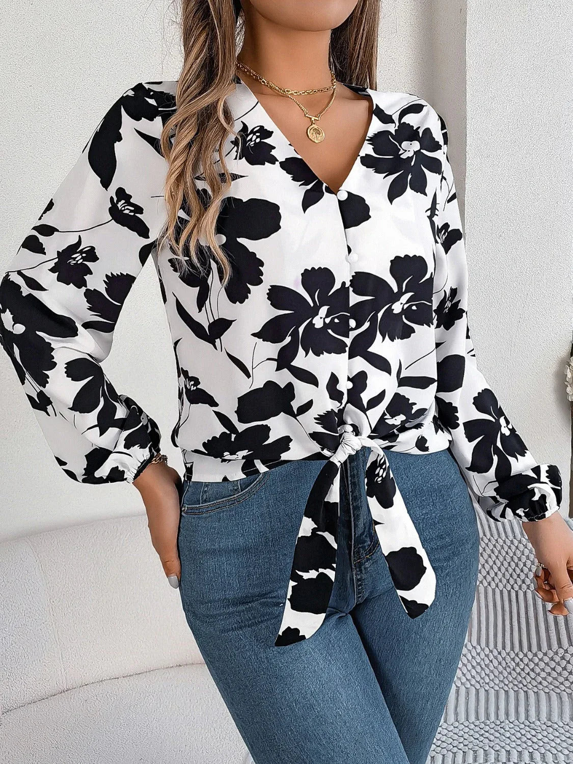 Monochrome floral tie front blouse - View 6 | WEUXS