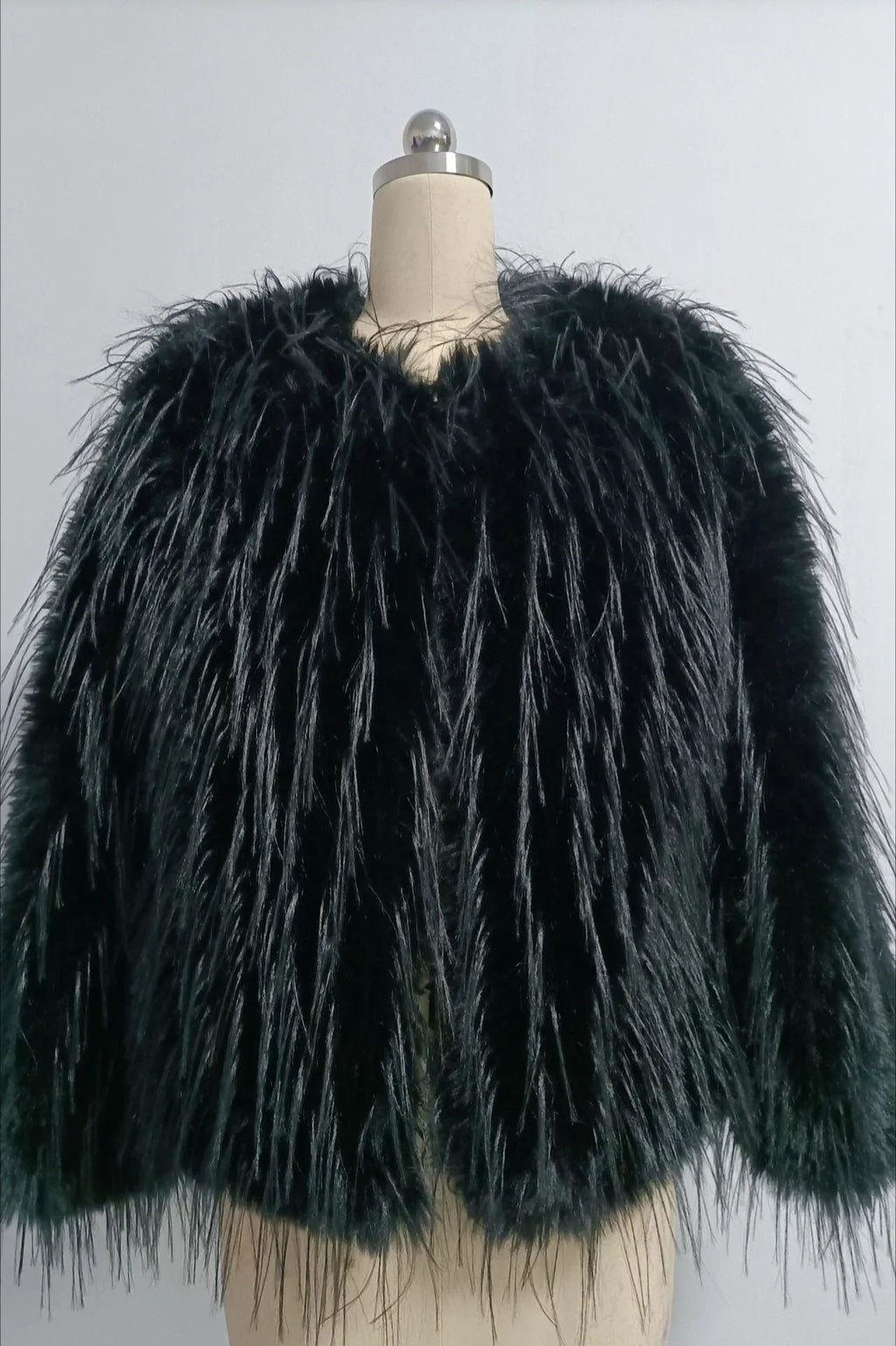 Faux feather cropped jacket - View 8 | WEUXS