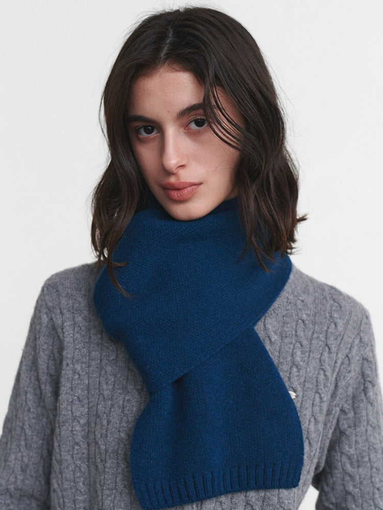 Premium wool knit scarf - View 7 | WEUXS