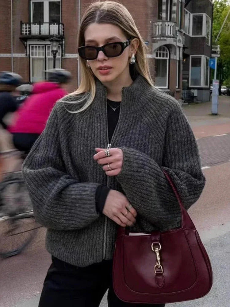 The Sloane Chunky Ribbed Zip-Up Cardigan - WEUXS