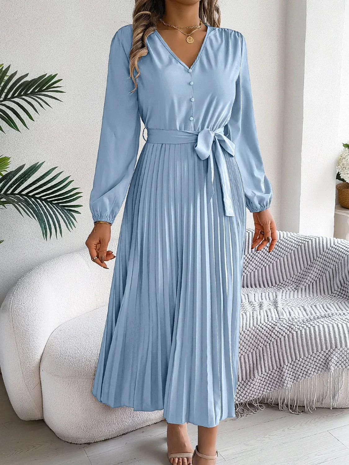 Vintage Khaki V-Neck Pleated Maxi Dress - View 10 | WEUXS
