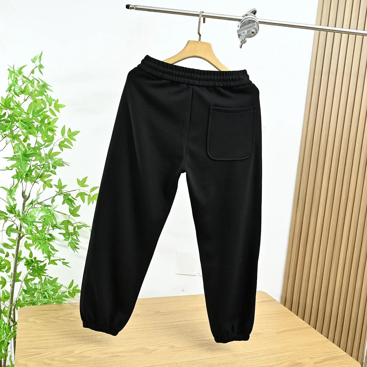Casual Appliquéd Sweatpants - Cotton-Blend Jersey for All-Day Comfort - WEUXS