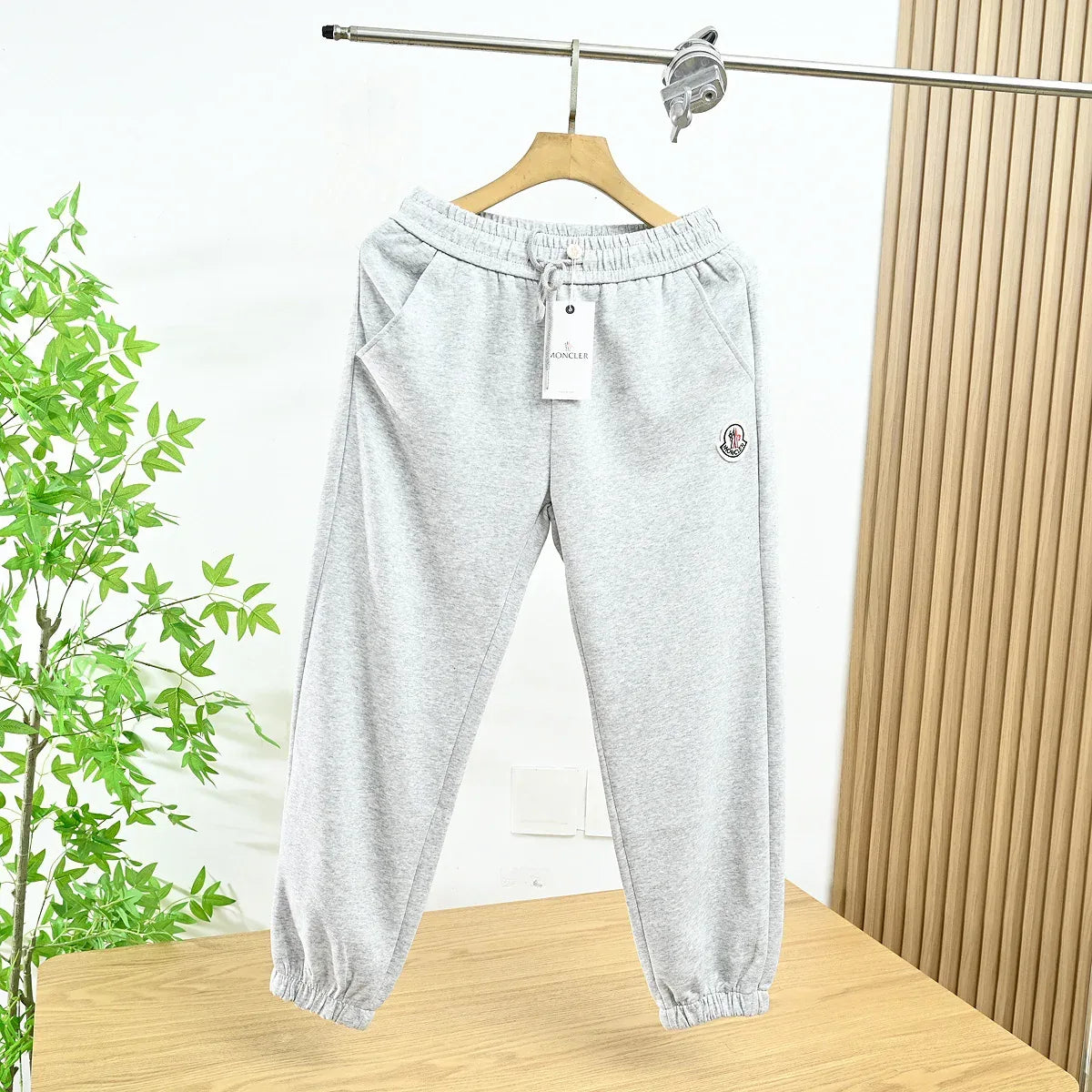Casual Appliquéd Sweatpants - Cotton-Blend Jersey for All-Day Comfort - WEUXS