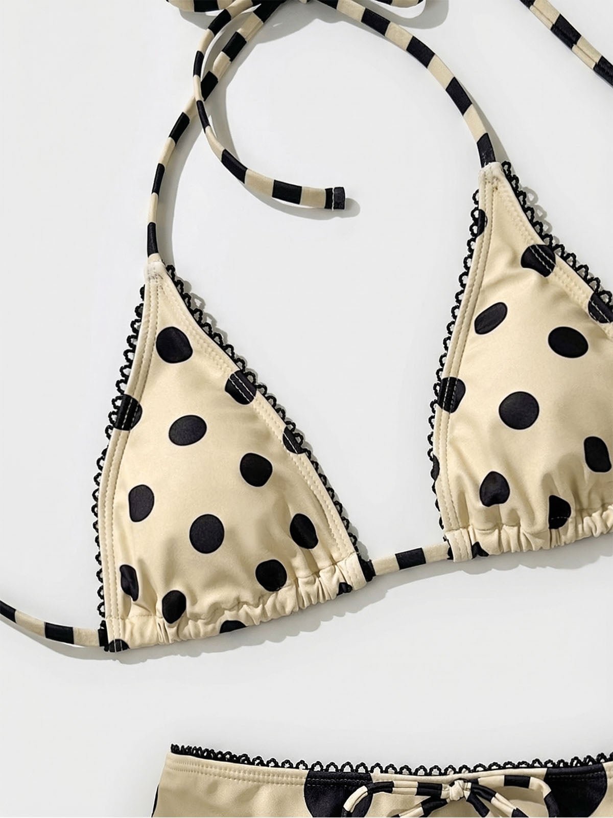 Two piece bikini set with halter neck and polka dot print - View 9 | WEUXS