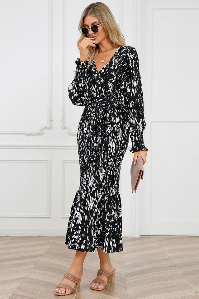 Printed V Neck Smocked Midi Dress - WEUXS
