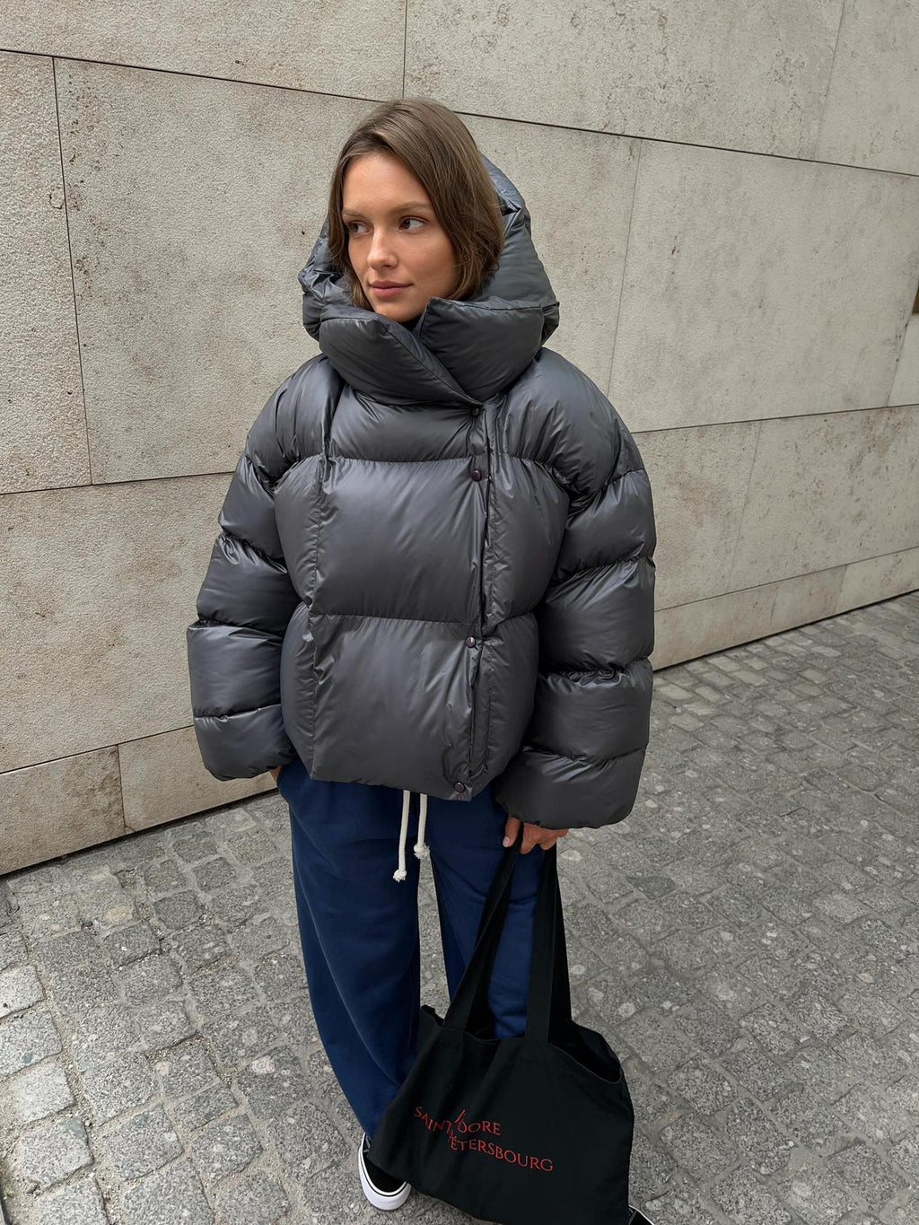 Oversized hooded puffer jacket - View 10 | WEUXS