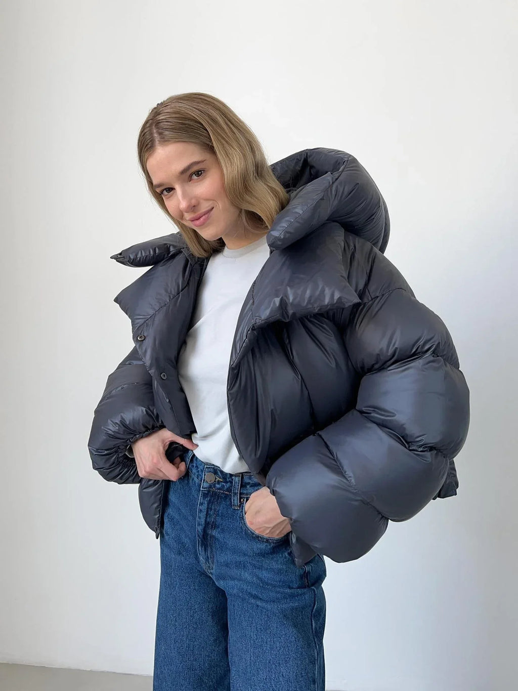 Oversized hooded puffer jacket - View 11 | WEUXS
