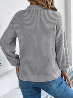 Cable knit V-neck sweater with cutout detail - View 10 | WEUXS