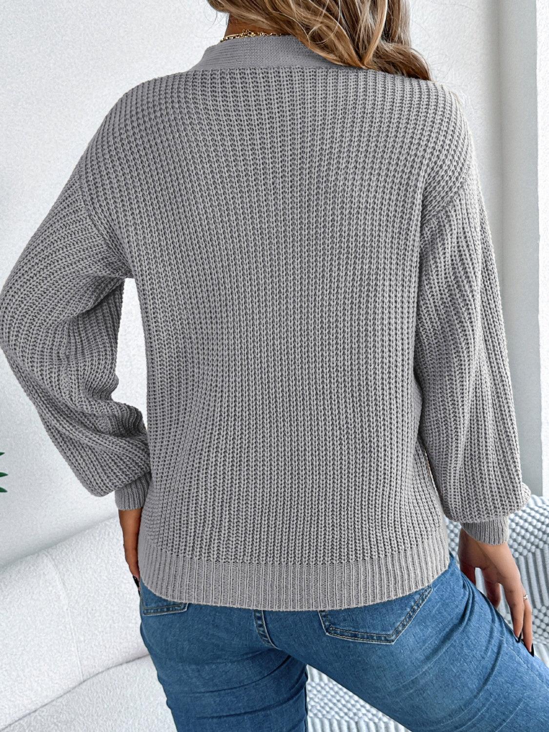 Cable knit V-neck sweater with cutout detail - View 10 | WEUXS
