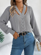 Cable knit V-neck sweater with cutout detail - View 12 | WEUXS