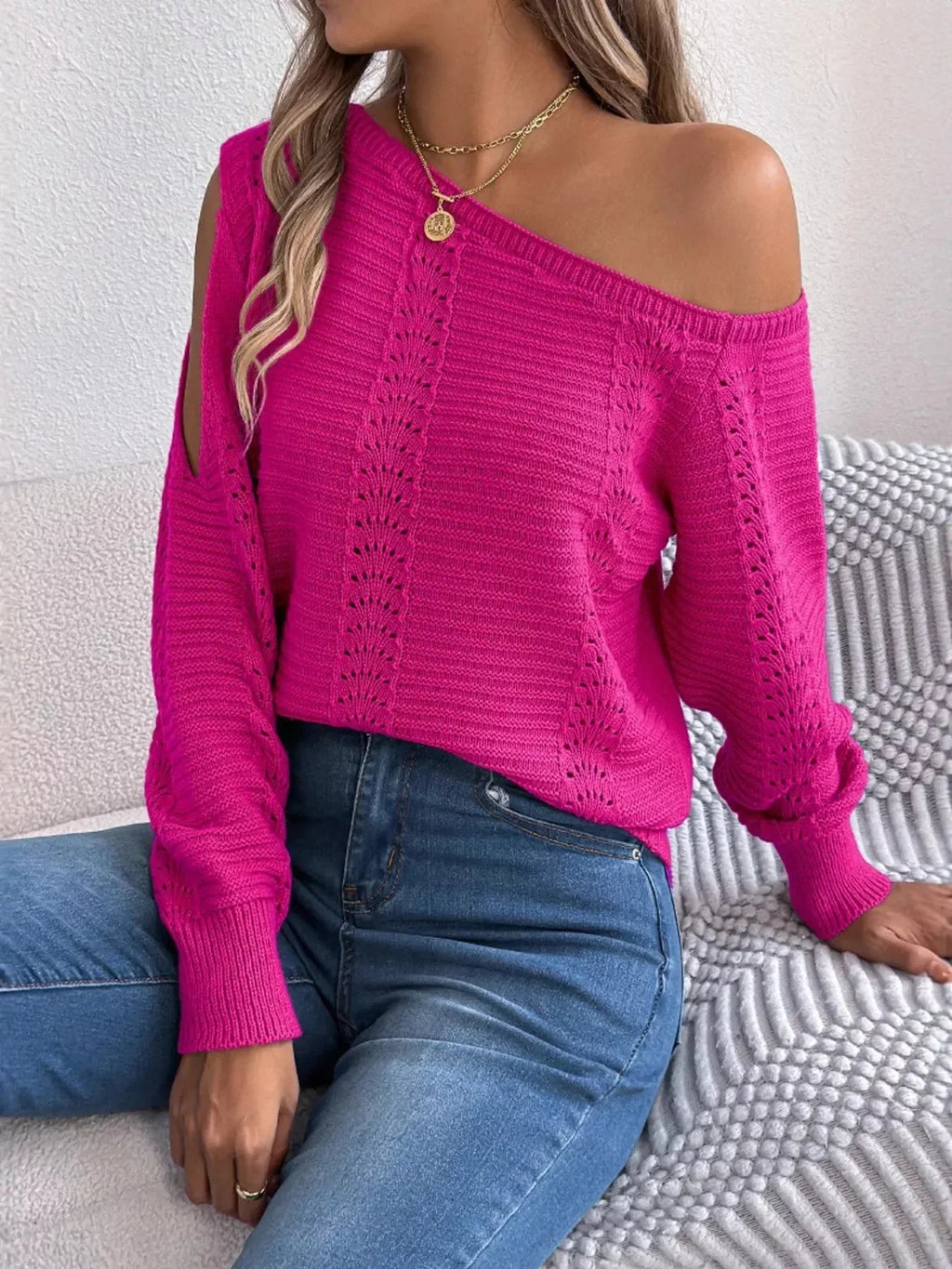 White cold shoulder knit sweater - View 12 | WEUXS